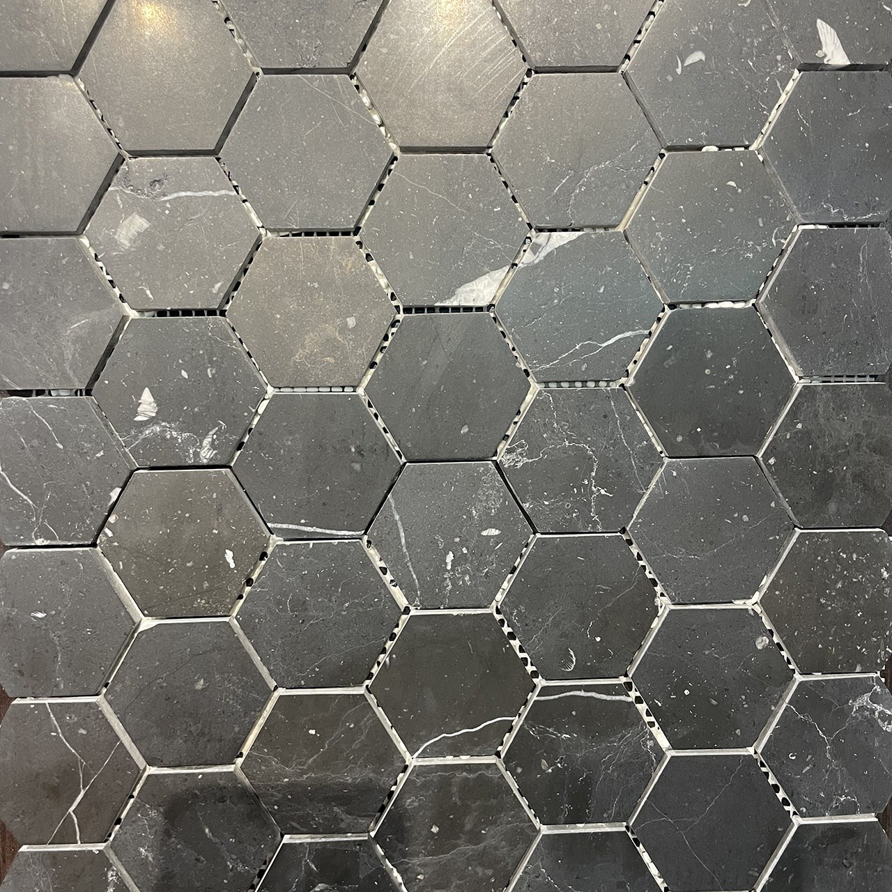 Mozaic Marmura Nero Marquina Hexagon Mata